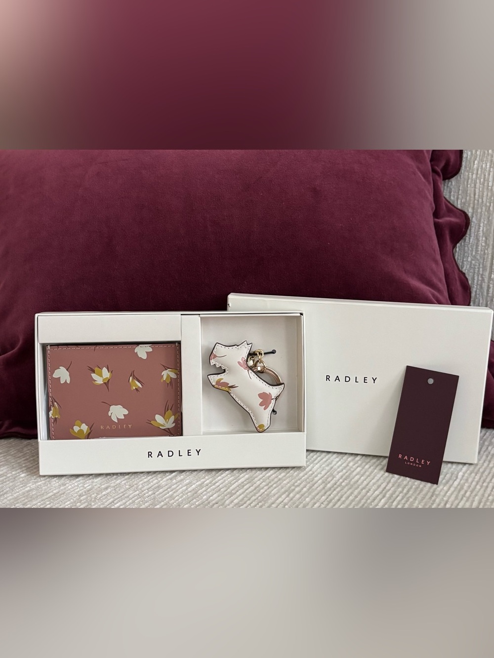 Radley London Spring Daze Card Holder Keyring Set Carnation NWT Boxed
